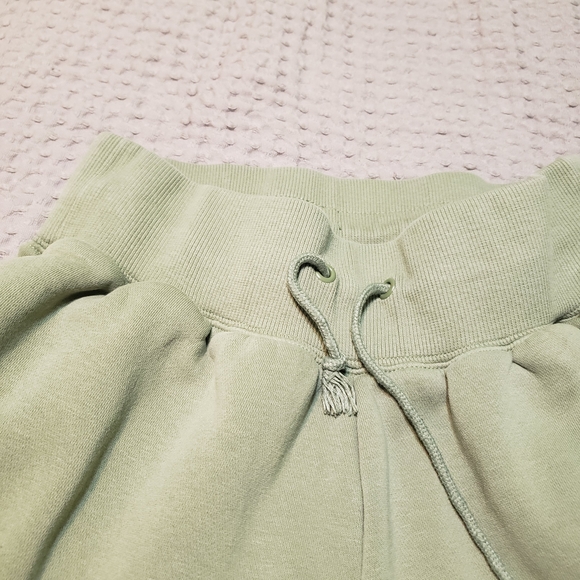 Nike Phoenix Fleece High-Rise Wide-Leg Sweatpants - Oil Green S - Picture 7 of 13